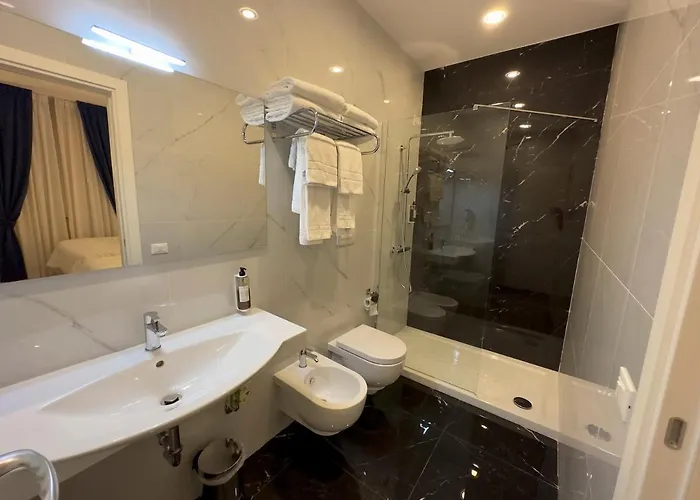 Smart Cruise Hotel