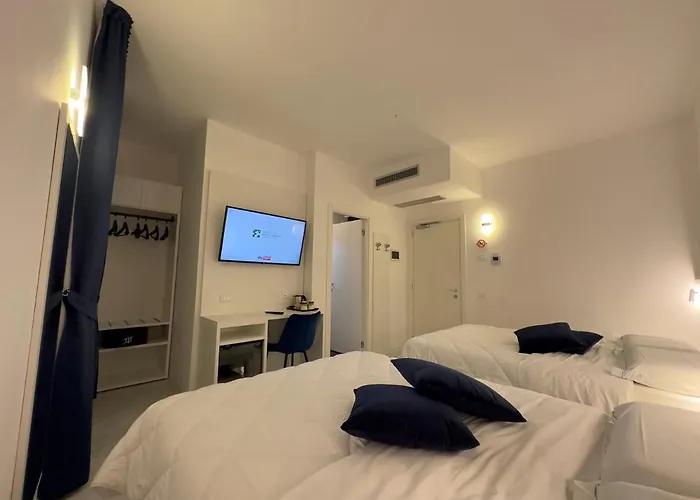 Smart Cruise Hotel