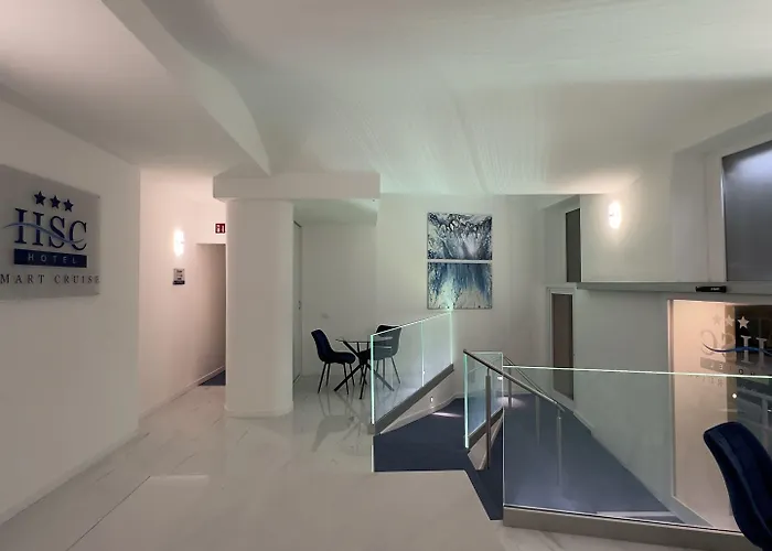 Smart Cruise Hotel
