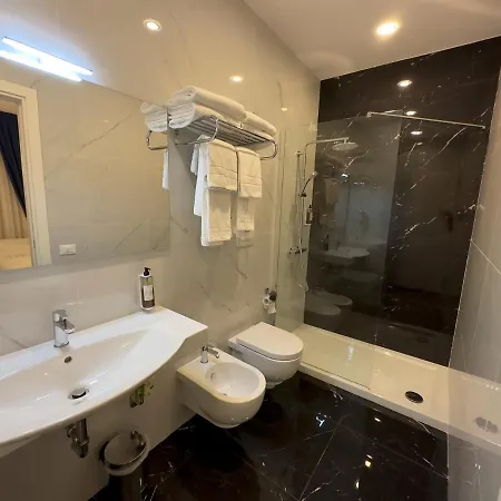 Smart Cruise Hotel