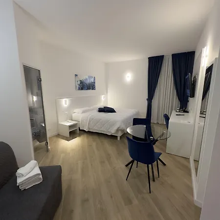 Smart Cruise Hotel