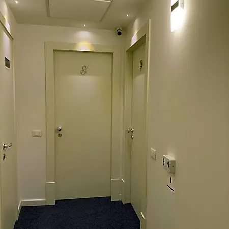 Smart Cruise Hotel 3*