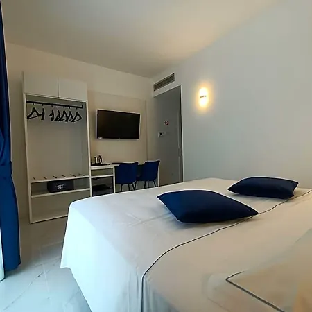 Smart Cruise Hotel Civitavecchia